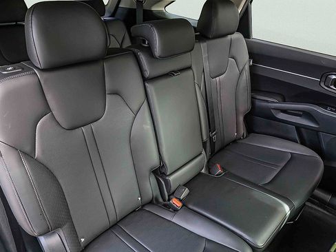 Certified 2026 Kia Sorento S FWD image 24