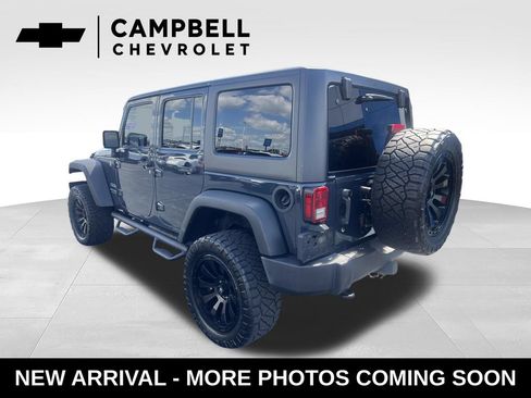 Used 2018 Jeep Wrangler Unlimited Sport w/ Power Convenience Group AWD/4WD image 3