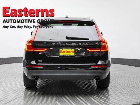 Used 2019 Volvo XC60 T5 Momentum w/ Multimedia Package image 6