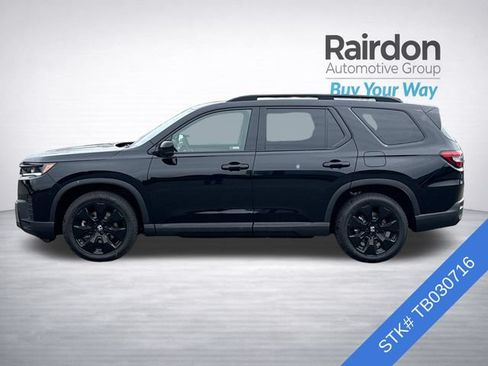 Used 2026 Honda Pilot Black Edition image 4