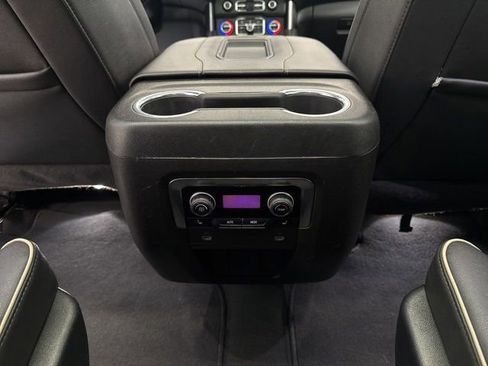 Used 2023 Chevrolet Suburban Premier AWD/4WD image 39