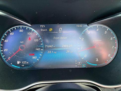 Used 2021 Mercedes-Benz GLC 300 4MATIC Coupe image 13