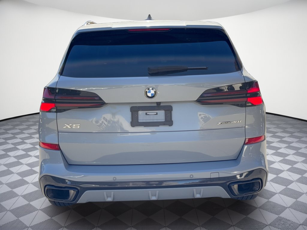 Used 2024 BMW X5 xDrive40i AWD/4WD image 11