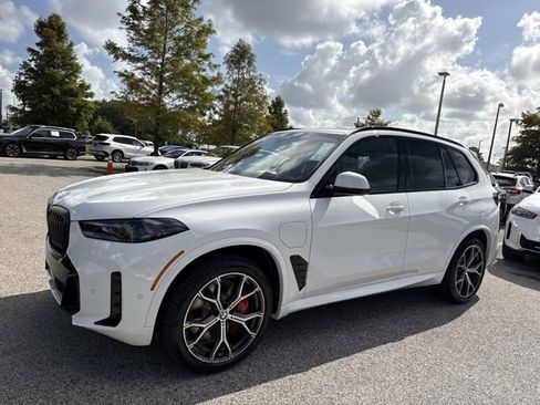 New 2026 BMW X5 xDrive50e w/ Executive Package AWD/4WD image 7