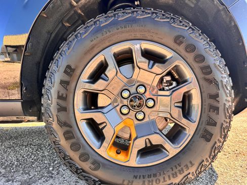 Used 2025 Ford Maverick Tremor AWD/4WD image 36