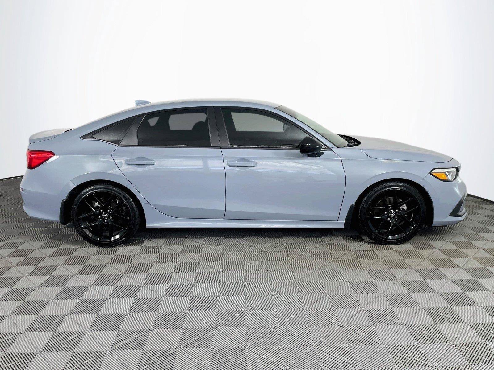 Used 2024 Honda Civic Sport image 12
