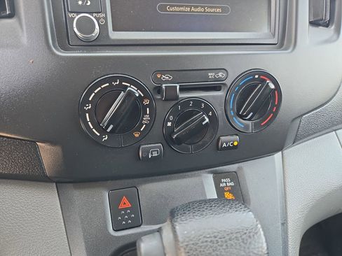Used 2020 Nissan NV200 SV FWD image 20