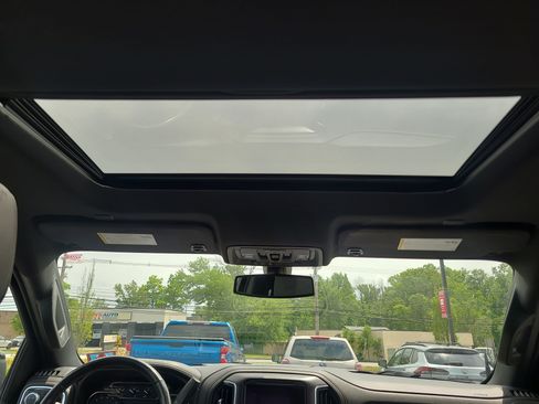Used 2020 GMC Sierra 1500 AT4 w/ AT4 Premium Package AWD/4WD image 19