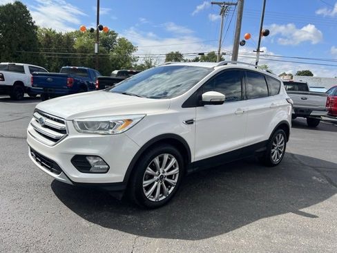 Used 2017 Ford Escape Titanium image 17