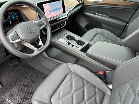 New 2026 Volkswagen Atlas SE AWD/4WD image 9