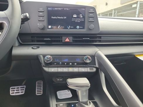 New 2026 Hyundai Elantra SEL Sport FWD image 15