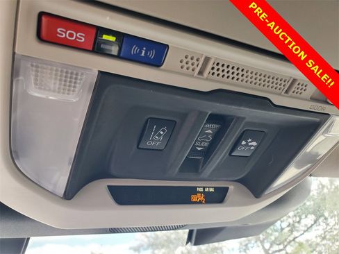 Used 2023 Subaru Forester Premium image 35