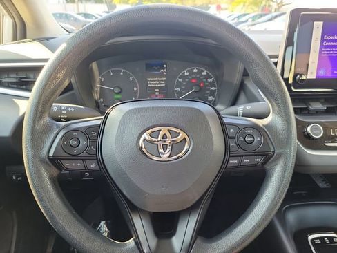 Used 2025 Toyota Corolla LE w/ LE Premium Package image 13