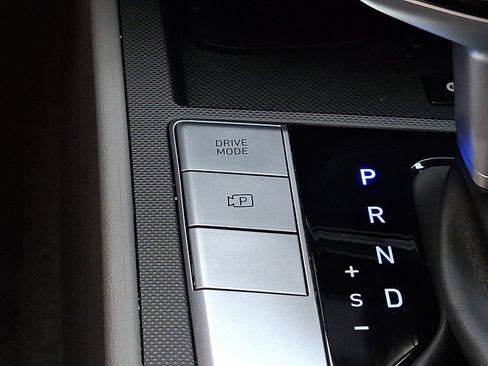 Certified 2025 Hyundai Elantra Sport FWD image 25
