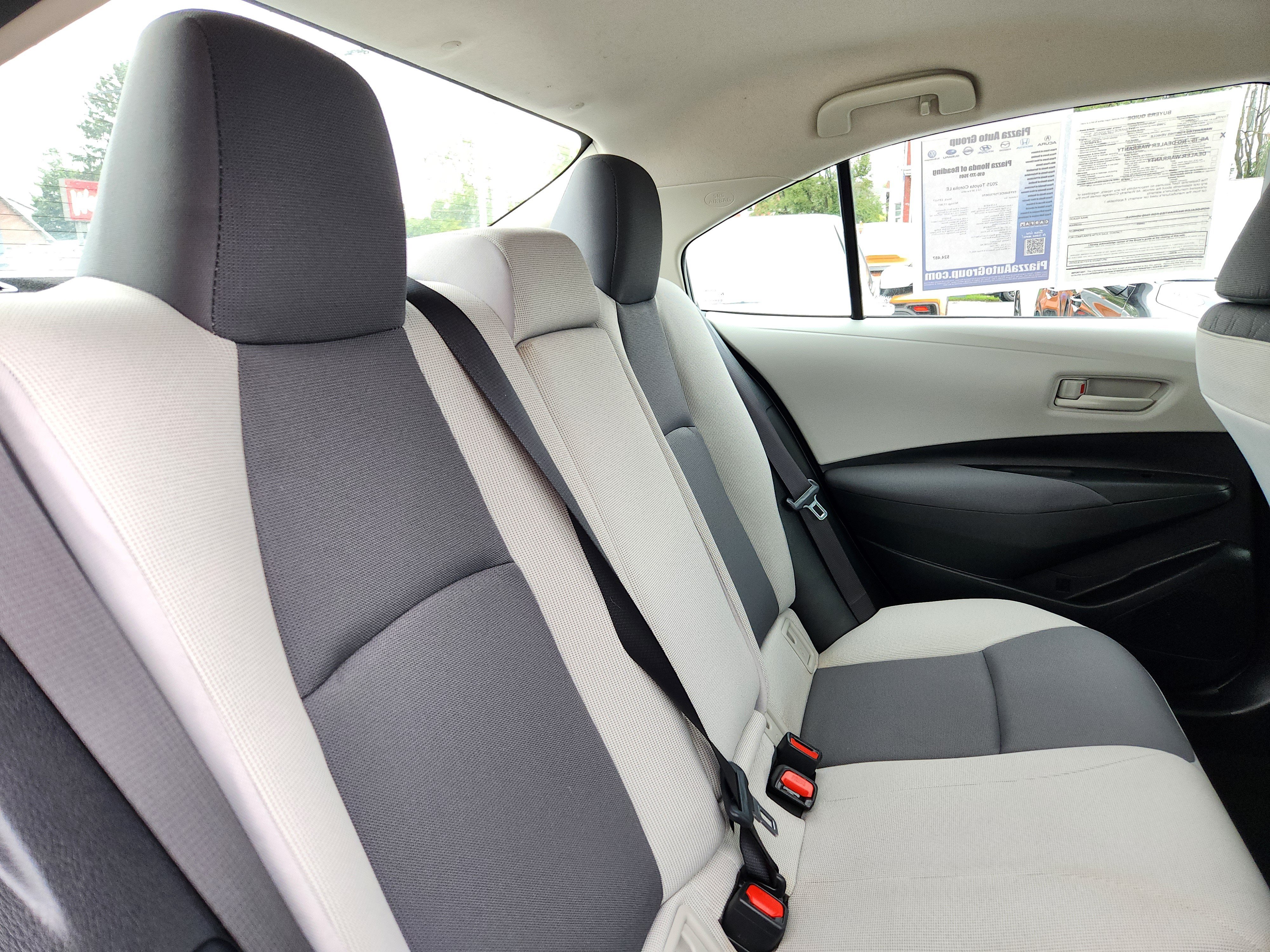 Used 2025 Toyota Corolla LE FWD image 14