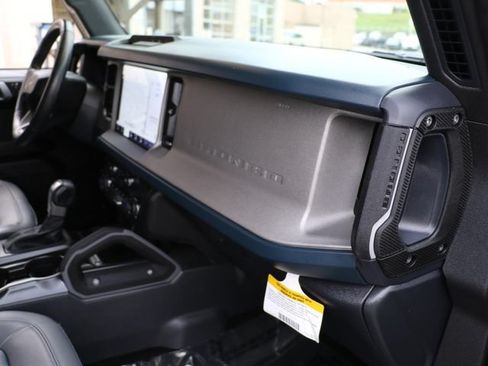 Used 2024 Ford Bronco Outer Banks AWD/4WD image 13