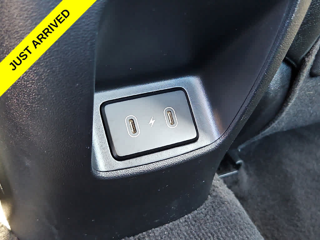 Used 2025 Hyundai Elantra Limited FWD image 28