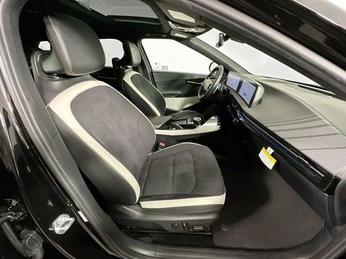 Used 2023 Kia EV6 GT-Line w/ GT-Line Suede Seat Package AWD/4WD image 29