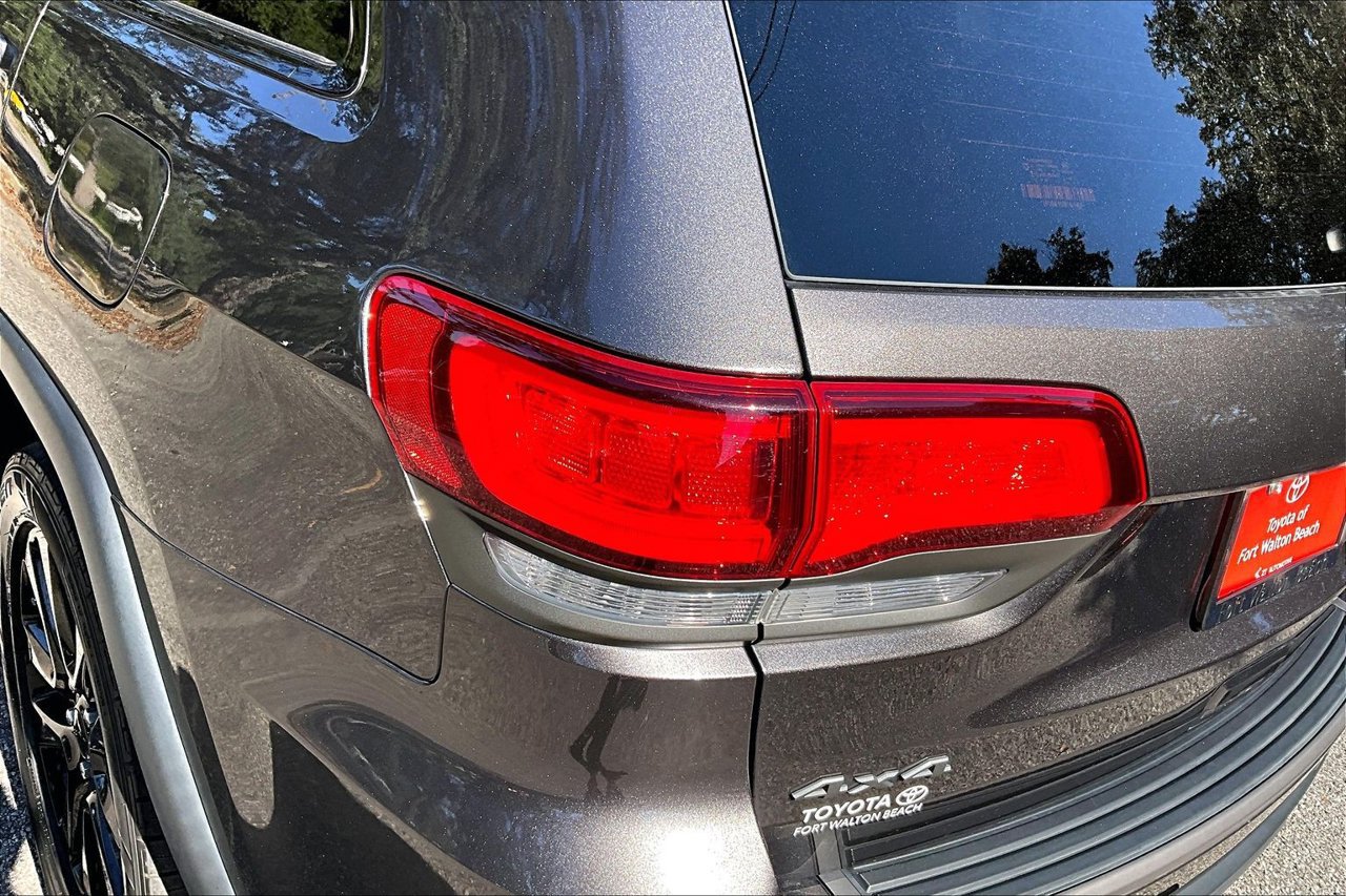 Used 2019 Jeep Grand Cherokee Trailhawk w/ Trailhawk Luxury Group AWD/4WD image 20