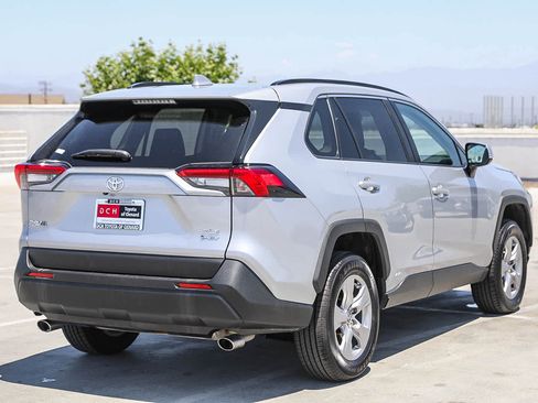 Certified 2025 Toyota RAV4 XLE AWD/4WD image 4