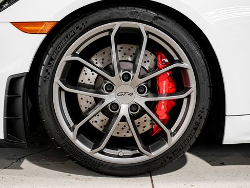 Used 2020 Porsche 718 Cayman GT4 image 42