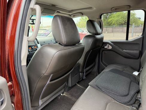 Used 2016 Nissan Frontier PRO-4X w/ Pro-4x Luxury Package AWD/4WD image 11