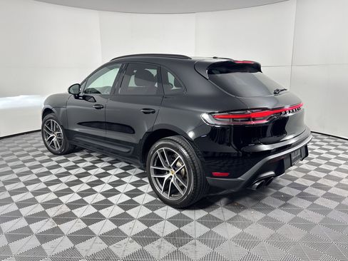 Certified 2026 Porsche Macan image 3