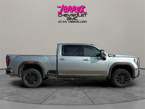 Used 2024 GMC Sierra 2500 AT4 w/ AT4 Premium Plus Package image 14