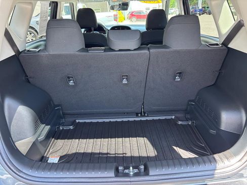 Used 2025 Kia Soul LX w/ LX Technology Package FWD image 10