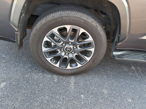 Used 2023 Toyota Sequoia Limited w/ Tow Technology Package RWD image 7