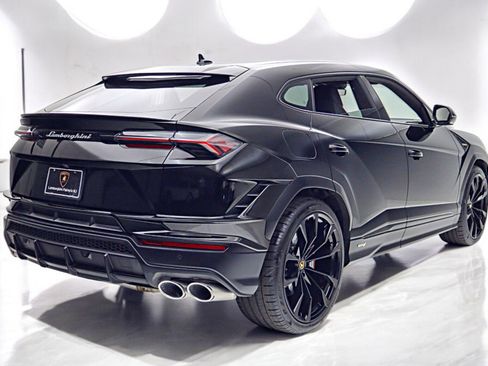 Used 2024 Lamborghini Urus S image 13