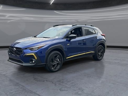 Used 2025 Subaru Crosstrek 2.5i Sport w/ Crosstrek Mirror Package image 3