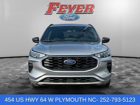 Used 2023 Ford Escape ST-Line w/ Tech Pack #1 FWD image 8