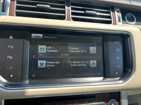 Used 2016 Land Rover Range Rover HSE image 13