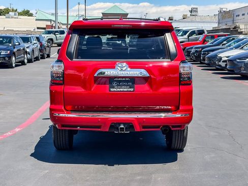 Used 2023 Toyota 4Runner Limited AWD/4WD image 3