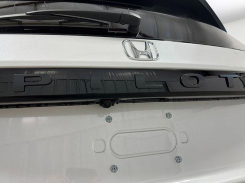 New 2025 Honda Pilot TrailSport image 9