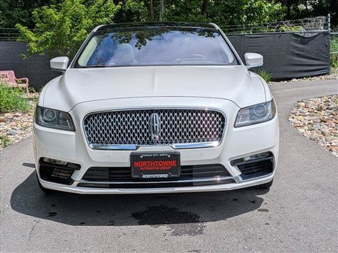 Used 2018 Lincoln Continental Reserve AWD/4WD image 9