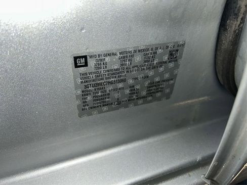 Used 2017 GMC Sierra 1500 SLE w/ SLE Value Package image 17