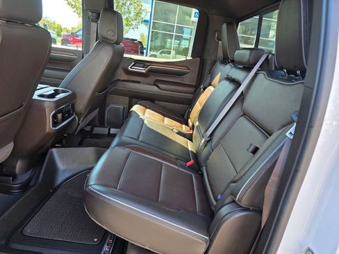 Used 2024 GMC Sierra 1500 Denali w/ Denali Reserve Package AWD/4WD image 19