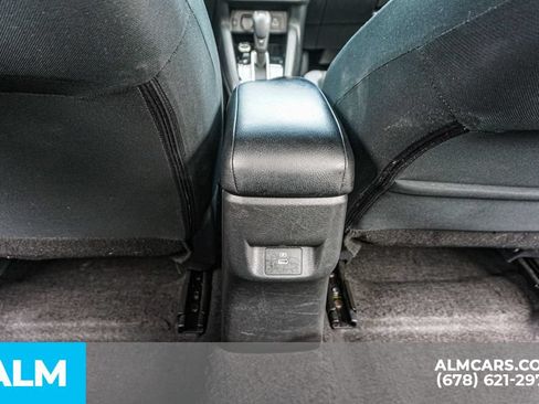 Used 2024 Nissan Versa SV FWD image 31