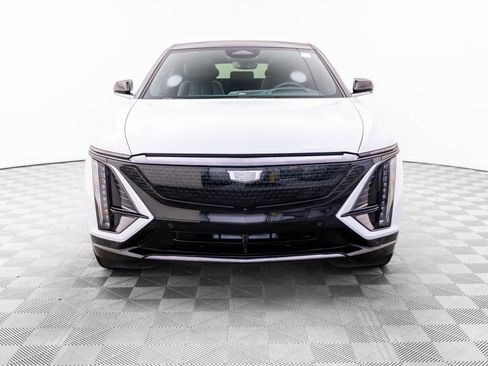 Certified 2026 Cadillac Lyriq Signature Sport w/ Nappa Leather Package AWD/4WD image 9
