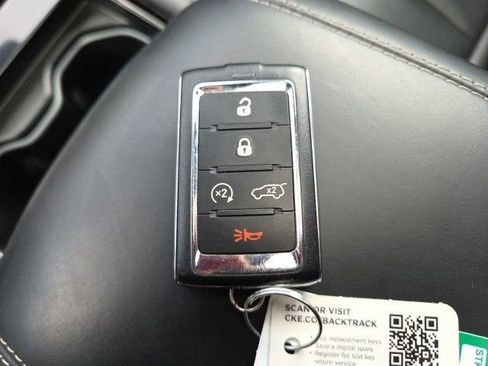 Used 2023 Jeep Grand Cherokee Overland w/ Luxury Tech Group IV image 14