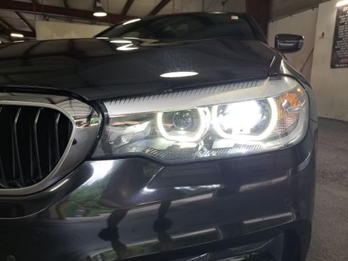 Used 2018 BMW 530i xDrive AWD/4WD image 33