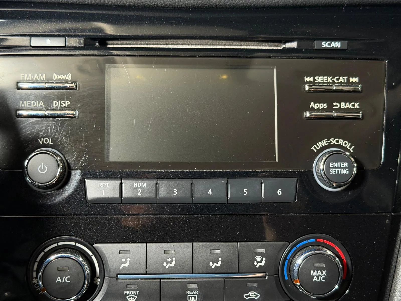 Used 2016 Nissan Rogue S FWD image 33