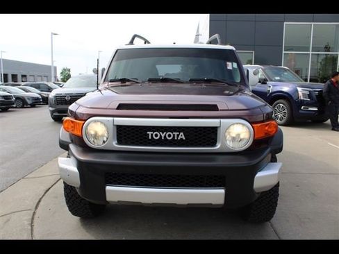 Used 2007 Toyota FJ Cruiser 4WD image 2