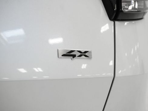 Used 2023 Kia Sportage LX image 8