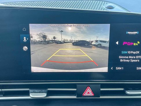 Used 2023 Hyundai Elantra SEL w/ Convenience Package image 23