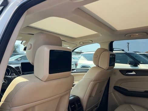 Used 2018 Mercedes-Benz GLE 350 4MATIC image 9