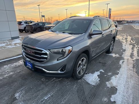 Used 2018 GMC Terrain SLT w/ Preferred Package image 1