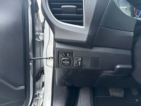 Used 2016 Toyota Corolla S Premium image 23